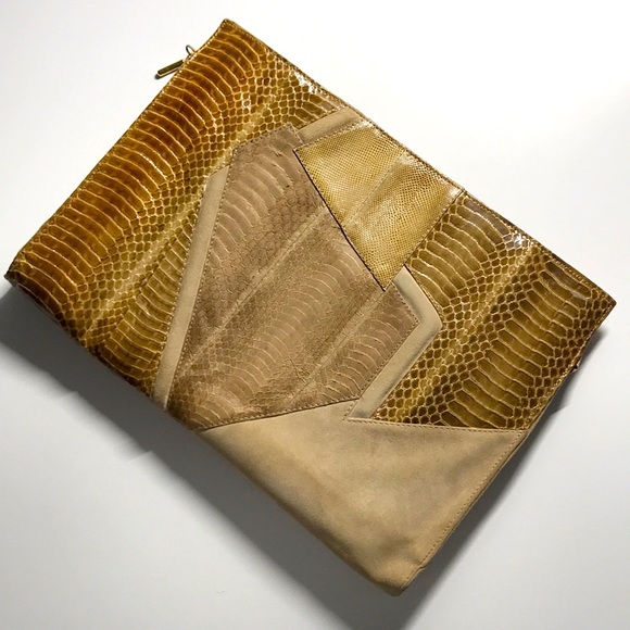 🦚HP🦚 J. Renee Clutch - Picture 2 of 5